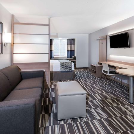 Microtel Inn & Suites By Wyndham - Penn Yan Bagian luar foto