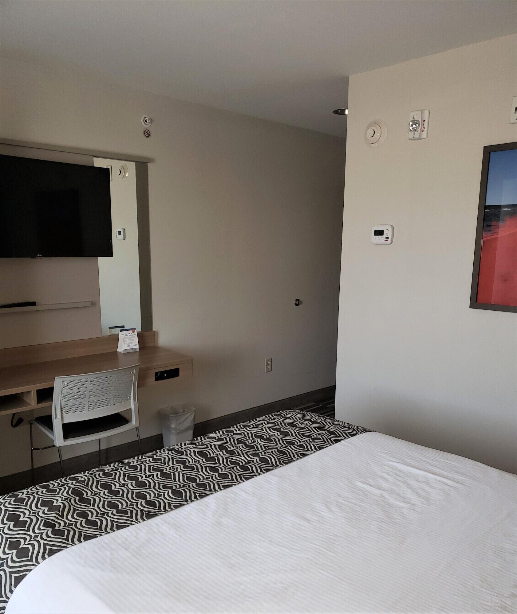 Microtel Inn & Suites By Wyndham - Penn Yan Bagian luar foto