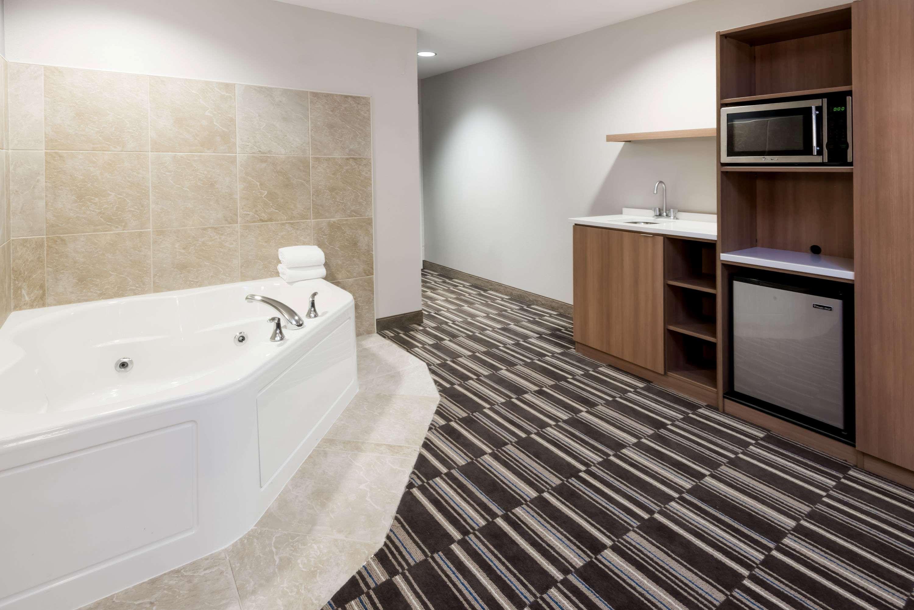 Microtel Inn & Suites By Wyndham - Penn Yan Bagian luar foto