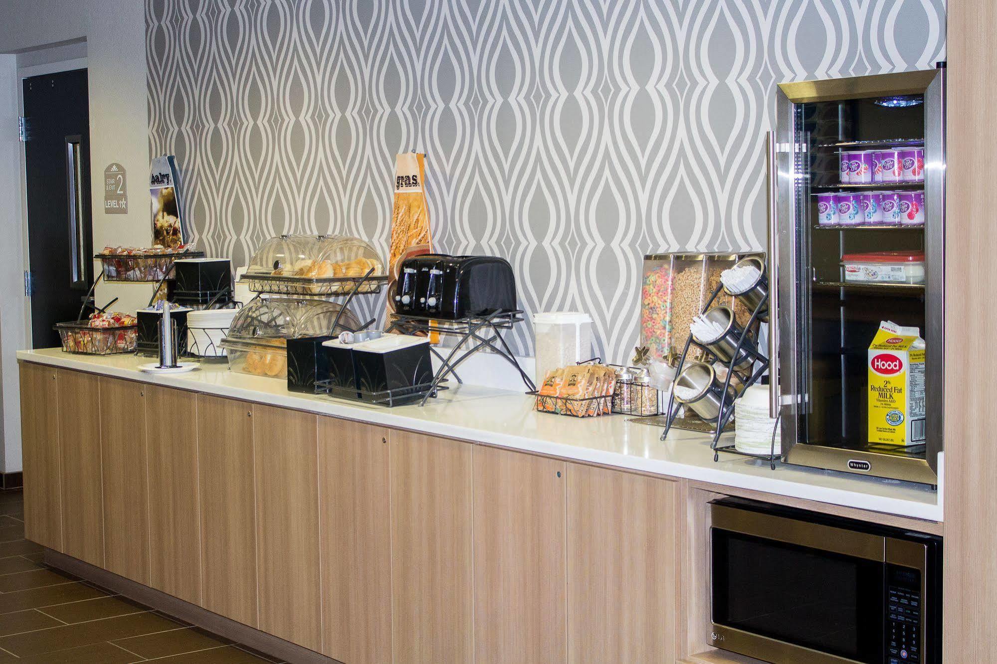 Microtel Inn & Suites By Wyndham - Penn Yan Bagian luar foto