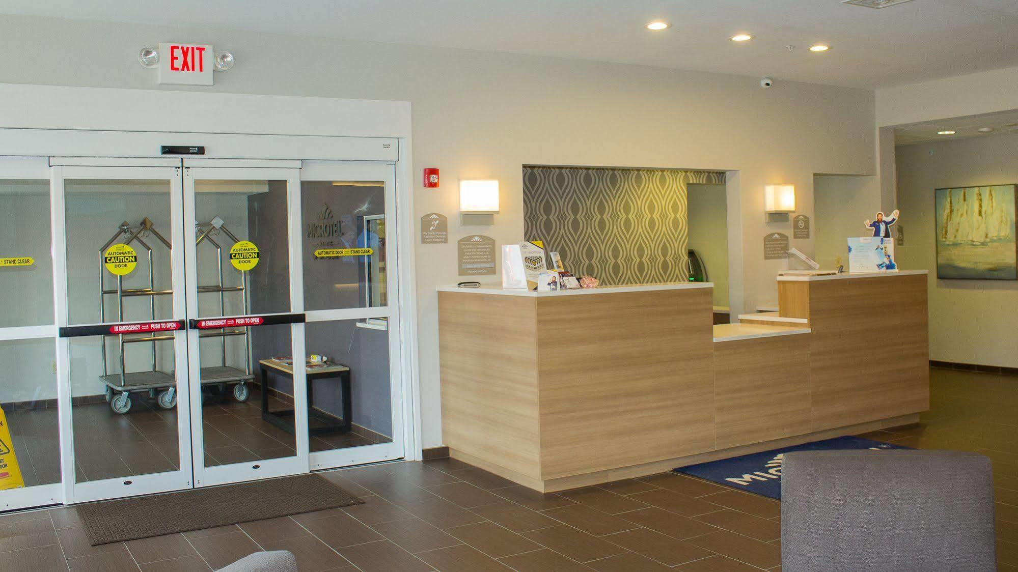 Microtel Inn & Suites By Wyndham - Penn Yan Bagian luar foto